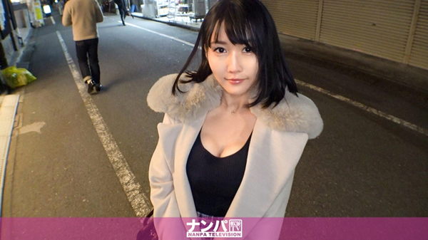 マジ軟派、初撮。 1763 アプリで大人なお友達とチョメチョメしてるパン教室のお姉さんをナンパ！オモチャにも興味がある彼女はローターと電マでイキまくり！オチ●ポが恋して疼く膣奥をパンパンされて大喜び！ りか(MGS動画)