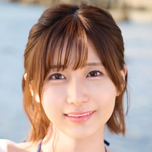 由衣陽菜(ゆいひな)